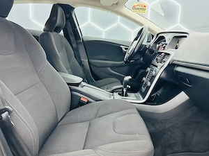 Volvo V40 - imagine 17
