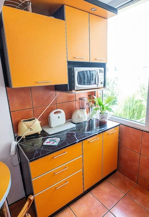 Vand apartament strada Rozelor cu 2 camere, decomandat, situat la etajul 3 - imagine 3