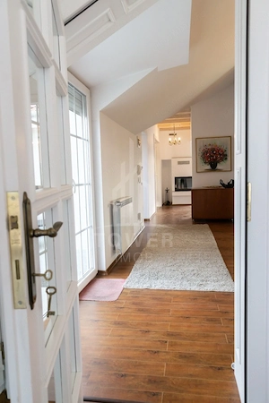 Penthouse de 200 mp+ terasa, in zona Calea Dumbravii - imagine 9