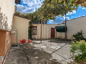 Casă individuală cu 3 camere, curte , în Sibiu, zona Lupeni - imagine 5