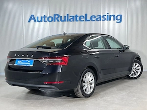 Skoda Superb - imagine 3