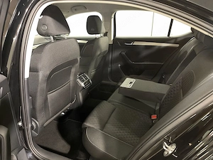 Skoda Superb - imagine 11
