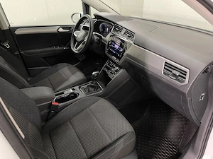 Volkswagen Touran - imagine 11
