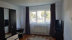 Dau in chirie in zona f. buna apartament o camera - imagine 3