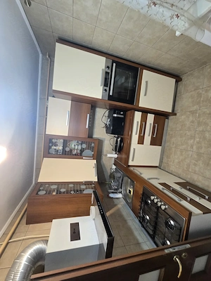 Inchiriez apartament 3 camere Tomis 3 Da ia scoala 12 cu parcare termen ung - imagine 2