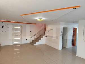 Casa 125 mp utili, 4 camere, 731 mp, Letcani-Bogonos, la strada