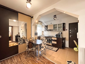 Apartament 2 camere, la cheie, decomandat, panoramica la Cetatea Devei