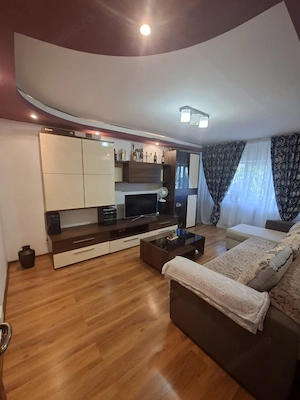 Apartament 3 camere, decomandat, 71 mp, cartier 1 Mai - zona Ciupercă