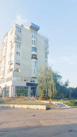 Închiriez apartament  - imagine 5