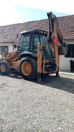 Buldoexcavator Case 580 SLE - imagine 2