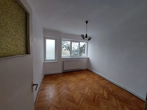 Vând apartament cu trei camere, semidecomandat, strada General Eremia Grigorescu (Gării) - imagine 4