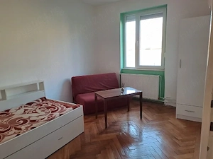 Închiriez apartament 2 camere decomandate în zona Bălcescu - imagine 2