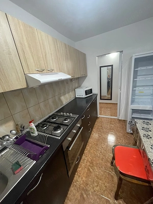 EXCLUSIVITATE PONT apartament 2 camere , centrala termica  0  7  9  3  6  7  8  6  0  9    - imagine 3