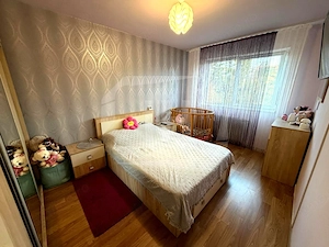 Apartament cu 2 camere, etaj 1, bloc mic, zona Iulius Mall - imagine 2