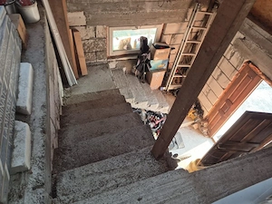 Casa in centrul comunei Tunari, la rosu - imagine 4