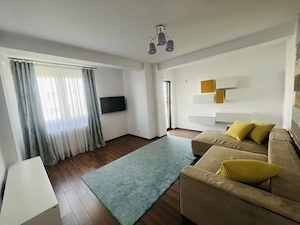 Inchiriez apartament 2 camere cu loc de parcare, zona Auchan Titan, sector 3 - imagine 2