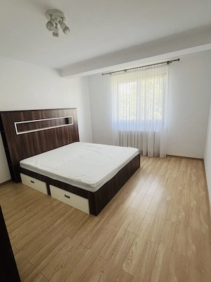 Inchiriez apartament 2 camere cu loc de parcare, zona Auchan Titan, sector 3 - imagine 4