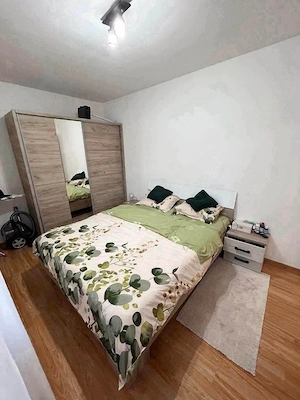 De vanzare apartament cu 2 camere si balcon, etajul 1, pe Bd. Roman Musat, 67000euro - imagine 8