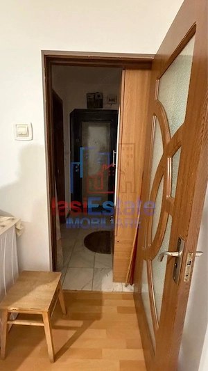 Apartament 2 camere etaj 1 centrala si AC zona Alexandru cel Bun - imagine 4