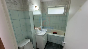 Spatiu comercial de inchiriat in Podul Ros - imagine 7