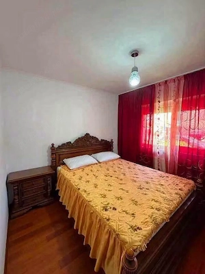 De inchiriat apartament cu 3 camere decomandat, zona Piata Mare, 300euro luna - imagine 5