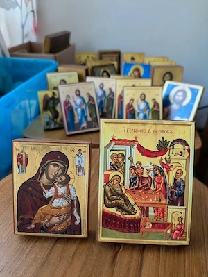 Pachet icoane lemn Maica Domnului cu Pruncul și Nașterea Maicii Domnului