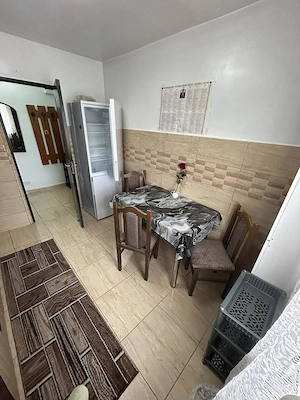 De inchiriat apartament cu 2 camere, spatios, cu balcon. 1200lei luna - imagine 2