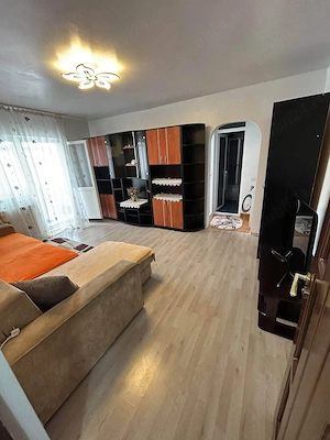 De inchiriat apartament cu 2 camere, spatios, cu balcon. 1200lei luna - imagine 9