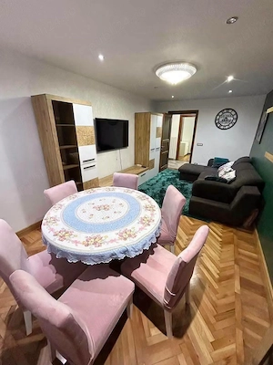 De inchiriat apartament cu 3 camere, decomandat, spatios, cu boxa. 400euro luna - imagine 3