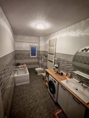 Apartament cu 3 camere, Bloc Nou-Zona Piata Mare - imagine 6