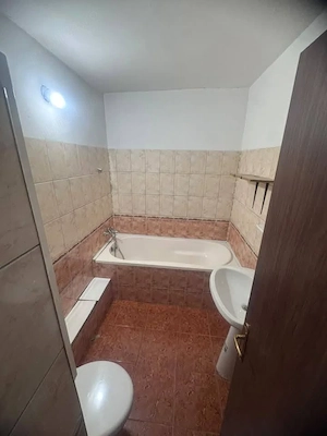 Apartament cu 3 camere,  Savenilor etaj 2 - imagine 7