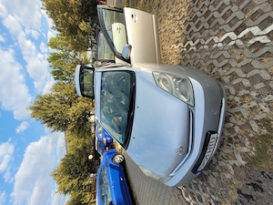 Toyota Prius 2006   hibridul cinstit, confortabil si greu de pensionat - imagine 5