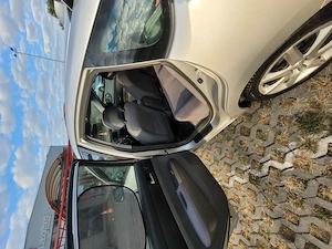 Toyota Prius 2006   hibridul cinstit, confortabil si greu de pensionat - imagine 7