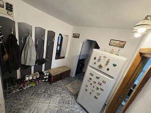 Apartament cu 2 camere,Zona Mall, etaj 3 - imagine 3