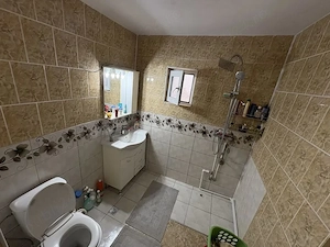 Apartament cu 2 camere,Zona Mall, etaj 3 - imagine 5