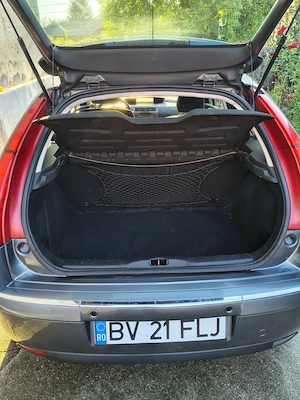 Vând Citroen C4 1.6 HDI Exclusive - imagine 5