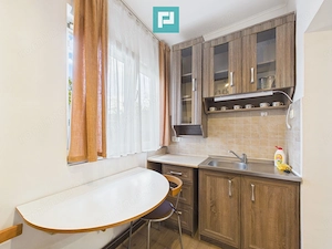 Casă cu 2 apartamente în Grădiște - imagine 10