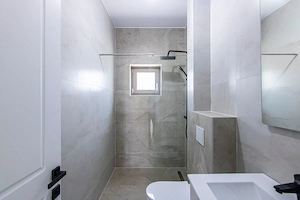 COMISION 0 % | CASA PREMIUM | 5 CAMERE | FINISATA LA CHEIE | OTOPENI | - imagine 12