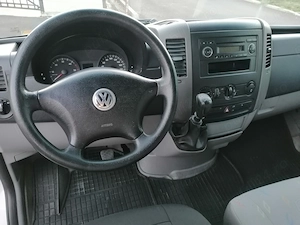VW Crafter modelul lung 2.5 TDI - imagine 7