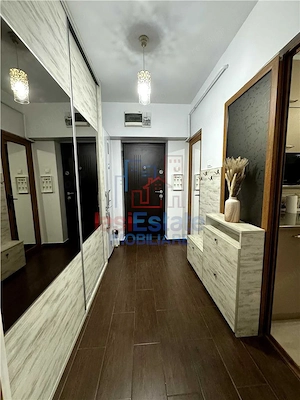 Apartament 1 camera zona Alexandru cel Bun