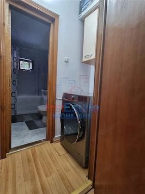 Apartament 4 camere, decomandat, 80 mp, 2 bai zona Nicolina - imagine 4