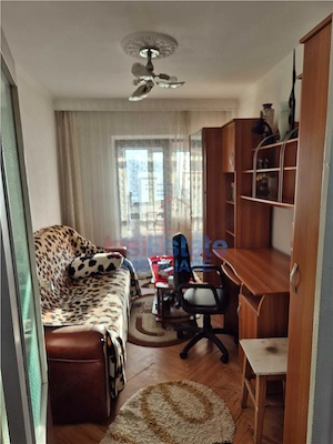 Apartament cu 3 camere 78 mp decomandat 2 bai - zona Pacurari - imagine 3