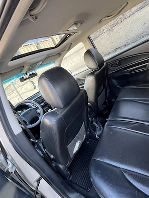 Vând Hyundai Tucson 2.0 CRDi (2007)   4x4   Tracțiune Integrală - imagine 5