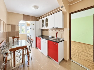 Apartament 3 camere Progresu | Decomandat | 2 balcoane | 49 800 euro