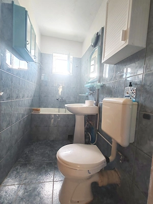 Apartament 2 camere Trivale, etaj 3, semidecomandat, balcon închis - imagine 4
