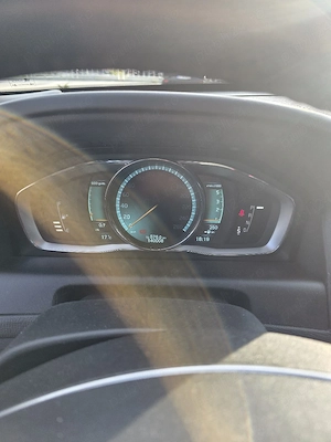 vand volvo xc60 D5 2.4 awd - imagine 4