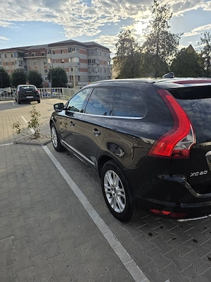 vand volvo xc60 D5 2.4 awd - imagine 5
