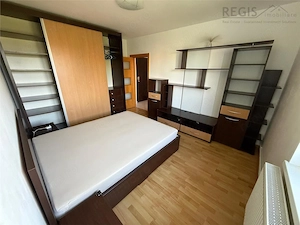 Apartament 2 camere decomandat , luminos si gata de mutare - imagine 4
