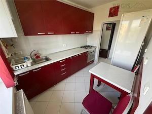 Apartament 2 camere decomandat , luminos si gata de mutare - imagine 9