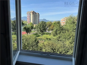 Apartament 2 camere decomandat , luminos si gata de mutare - imagine 14